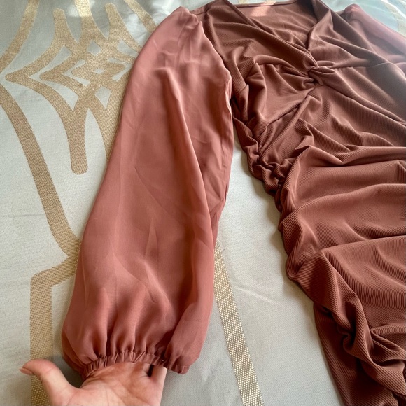 Elegant Brown Dress - Picture 8 of 10